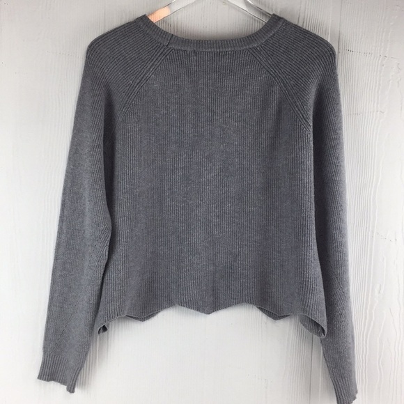 RIBBED Cropped Scallop Hem gray Sweater Sz Large - Picture 3 of 6